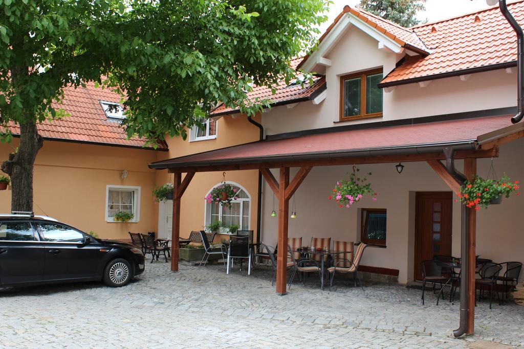 Penzion Vion Pilsen Exterior foto